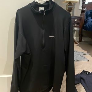 Patagonia black quarter zip